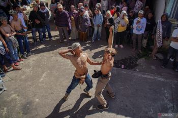 Tradisi Ojung Suku Tengger