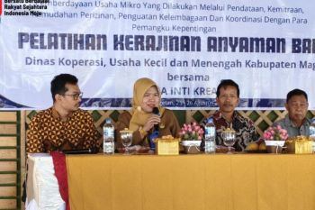 Dinas KUMKM fasilitasi perajin anyaman bambu Magetan pelatihan ekspor