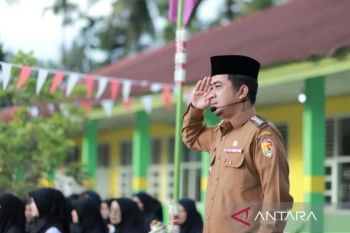 Wali Kota Jadi Pembina Upacara di MTsN Kota Solok