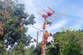 Dusun Patadang di Maros hingga saat ini belum teraliri listrik