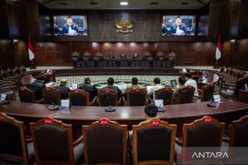 Menjaga palu MK itetap nyaring