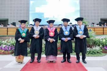 Haedar Nashir ingatkan peran guru besar untuk bangsa pada acara pengukuhan di UMS