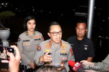 Kelompok tak dikenal bertindak anarkis saat aksi di DPR