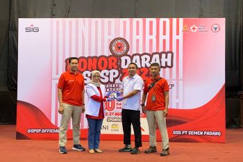 PT Semen Padang Kumpulkan 368 Kantong Darah dalam Donor HUT ke-80 RI