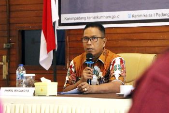 Wawako Pariaman tekankan pentingnya sinergi awasi WNA