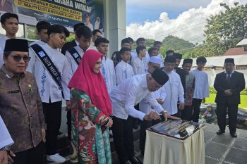 Gubernur Mahyeldi resmikan Graha Wakaf AR Risalah, gedung wakaf pertama di Sumbar