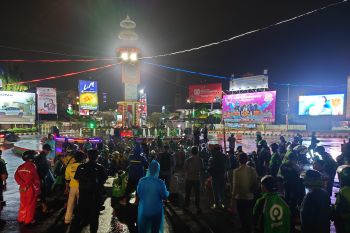 Polresta Bandarlampung-ojol gelar doa bersama untuk Affan Kurniawan