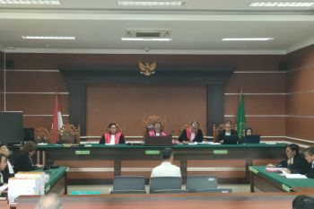 Lima terdakwa dugaan korupsi hibah GMIM jalani sidang perdana
