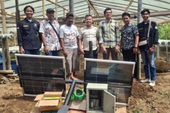 Tim PKM UNP bantu pemanfaatan energi surya untuk tanaman hidroponik di Agam