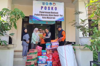 Pembagian 1.000 paket sembako korban banjir Mataram tunggu SK