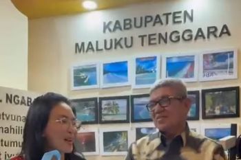 Anggota DPR RI Rieke Diah Pitaloka kunjungi Stand Maluku Tenggara di  Apkasi Expo 2025