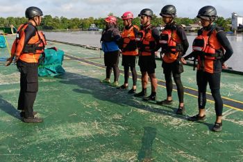 Tim gabungan cari ABK tenggelam di Sungai Cempaga