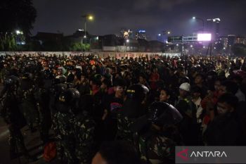 Gerindra agrees on ceasing incentives, overseas trip for House members