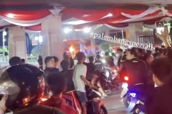 Gedung DPRD dan Ditlantas Polda Sumsel dirusak oleh perusuh