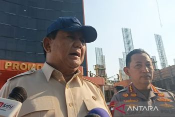 Prabowo perintahkan kenaikan pangkat luar biasa anggota Polri korban ricuh demo