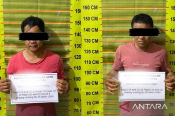 Polres Solok Selatan tangkap dua pengedar narkoba setelah lama diintai