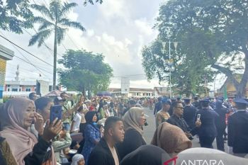 Ribuan warga Pangkalpinang saksikan Karnaval PBB HUT RI
