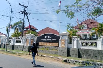 Anggota DPRD Lombok Tengah diminta bijak gunakan media sosial