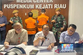 Mantan Kadisdik Rohil tersangka dugaan korupsi pembangunan gedung SD