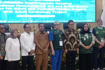 Health Minister aims for 34 hospitals to perform open-heart surgery