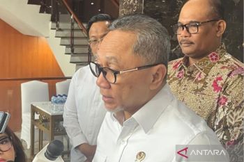 Menko pastikan stok bahan pangan aman