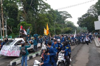 Rektor Unila lepas mahasiswa untuk salurkan aspirasi di DPRD Lampung