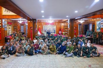 Menhan sebut  media massa berperan perkuat persatuan bangsa