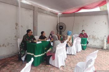 TNI gelar bhakti sosial buka layanan pengobatan gratis di OKU Timur