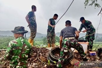 Heli hilang, tim SAR bagi lima SRU pencarian di Kalsel pada hari ketiga