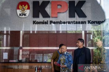 Ratusan pejabat eselon dan swasta paling banyak terjerat kasus korupsi