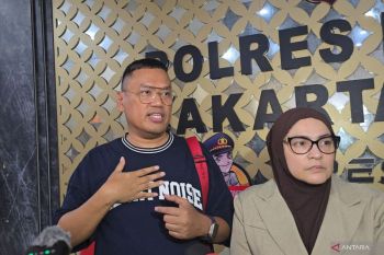 Polisi menetapkan enam tersangka kasus penjarahan rumah Uya Kuya