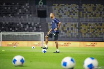 Menanti keberanian pelatih timnas Patrick Kluivert