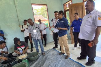 DKP Papua melatih pembuatan pakan alami 26 pembudidaya ikan air tawar