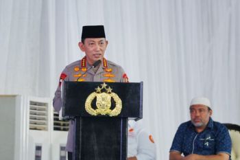 Kapolri mengajak masyarakat jaga persatuan saat hadiri Maulid Nabi