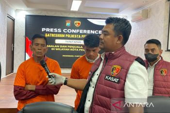 Bapak dan anak di Pekanbaru jual daging anjing selama 2 tahun