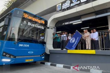 Pramono resmikan Halte Transjakara Jaga Jakarta