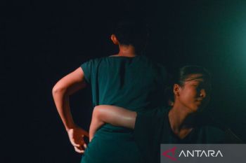 Hari kedua Ganggam Tari Kontemporer tampilkan tiga karya koreografer perempuan muda Sumbar