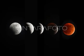 Gerhana bulan total di Padang