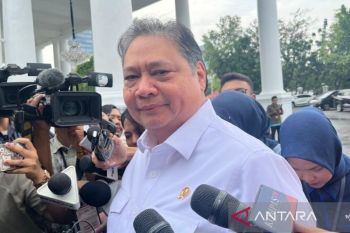 Presiden panggil menteri Airlangga, Bahlil, hingga Raja Juli ke Istana