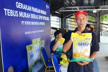 Masyarakat senang, Pupuk Indonesia salurkan 2.574 paket beras SPHP