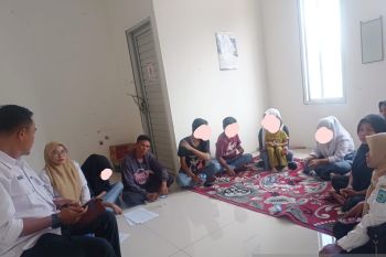 Siswa di Dompu keliaran di luar jam sekolah ditertibkan