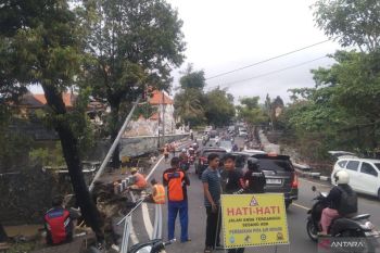 Pemkab Gianyar Bali kebut perbaikan pipa air bersih usai banjir