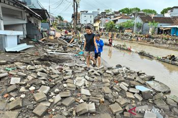 Prabowo instruksikan BNPB untuk cepat tangani banjir Bali dan NTT