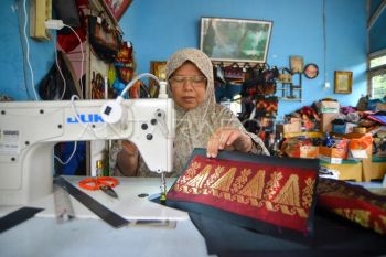 Pengembangan produk songket silungkang di Sawahlunto