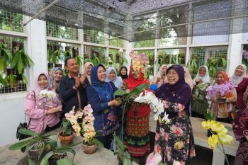 Unila resmikan rumah kaca anggrek untuk dukung konservasi dan inovasi