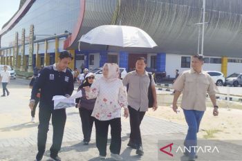 Bupati Kobar tinjau sport center persiapan Porprov 2026