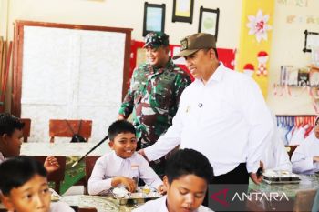 Kota Padang Panjang luncurkan program MBG perdana