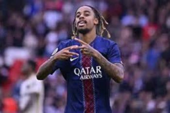 Liga Prancis - Bradley Barcola bawa Paris Saint-Germain menang 2-0 atas Lens