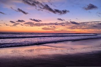 Menikmati sunset senja di Pantai Panjang, Long Beach-nya Bengkulu untuk terapi alam di pesisir barat Sumatera