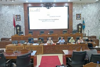 DPRD  Semarang sebut banyak siswa miskin tak terdata penerima beasiswa